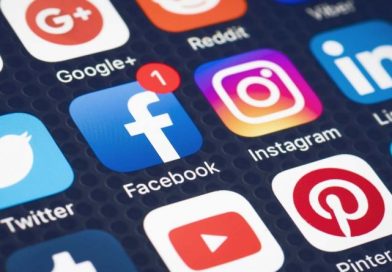 SÍGUENOS EN NUESTRAS REDES SOCIALES